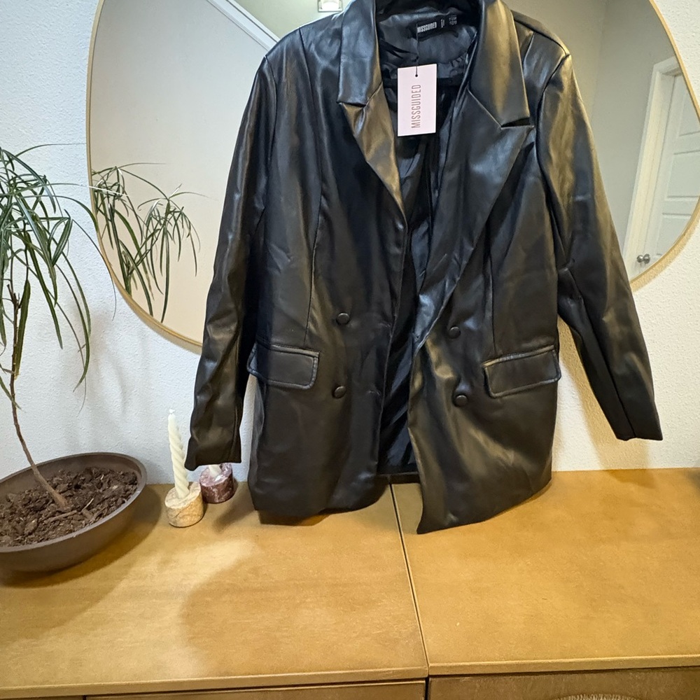 Missguided + Black Faux Leather Blazer